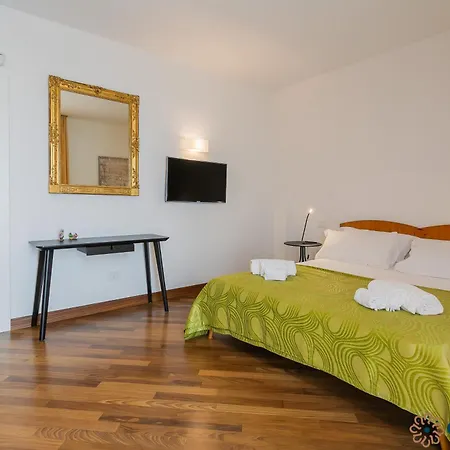 Santa Scolastica By Apulia Appartement *