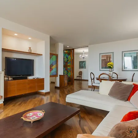 Santa Scolastica By Apulia Appartement Bari